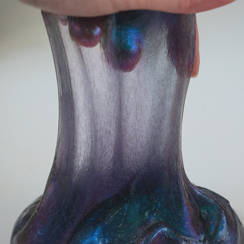 clear base slime with a captivating purple-to-blue color shift