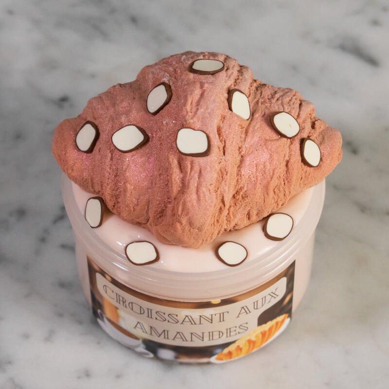 Croissant Aux Amandes - Mythical Mushbunny Slimes