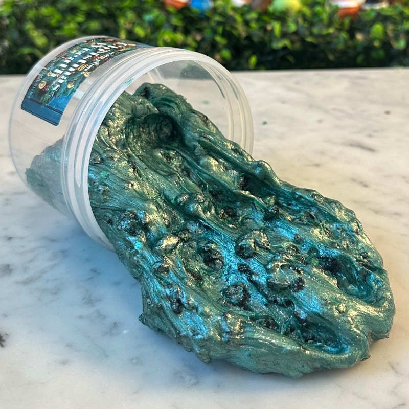 Christmas Wreath Slime - Mythical Mushbunny Slimes