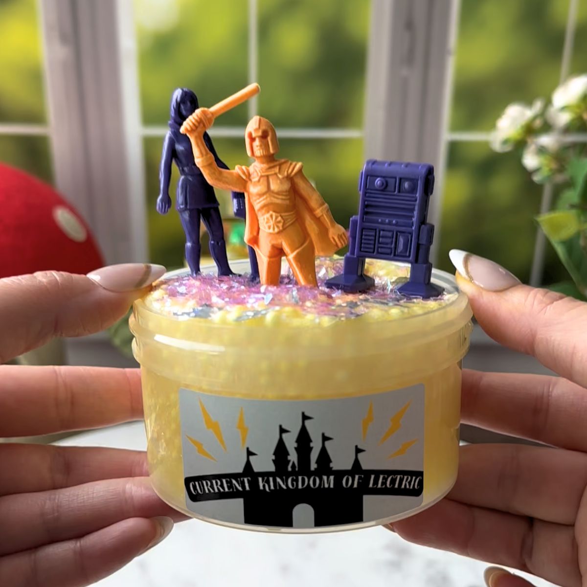 Current Kingdom of Lectric | Electric Yellow Floam Slime - Mythical Mushbunny Slimes