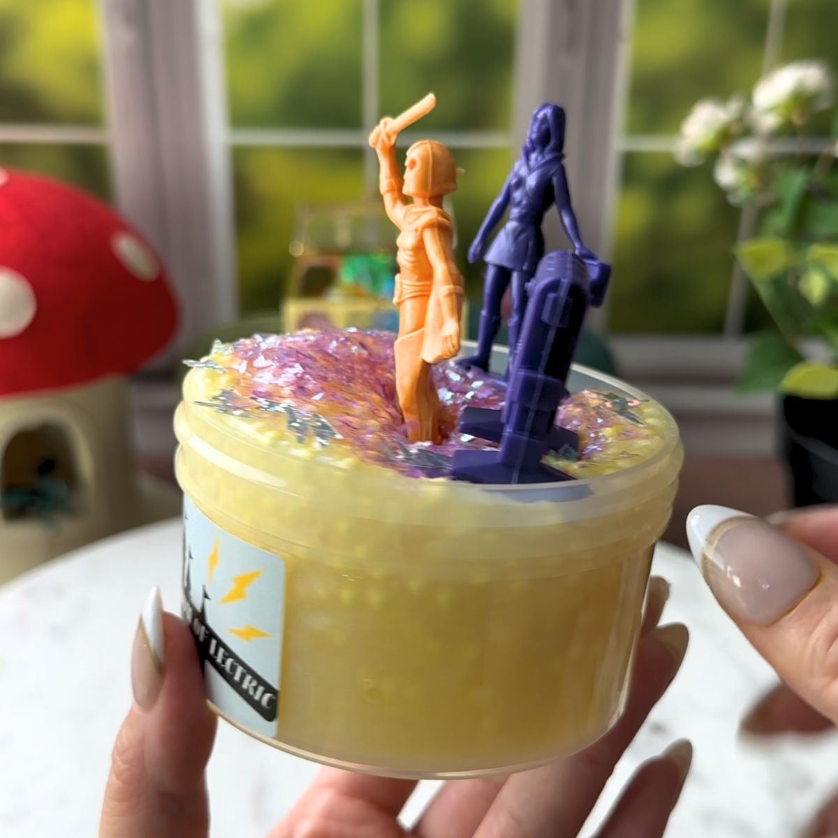 Current Kingdom of Lectric | Electric Yellow Floam Slime - Mythical Mushbunny Slimes