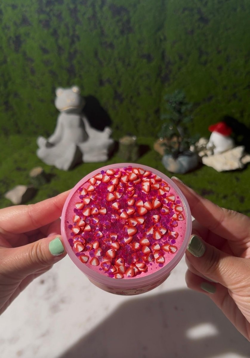 Strawberry Picking - Mythical Mushbunny Slimes