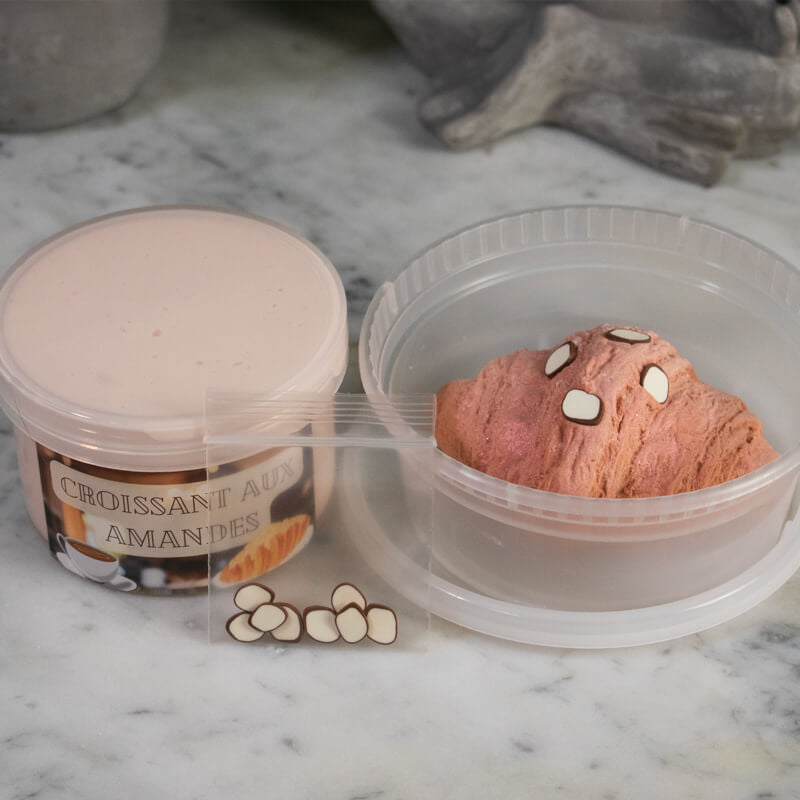 Croissant Aux Amandes - Mythical Mushbunny Slimes